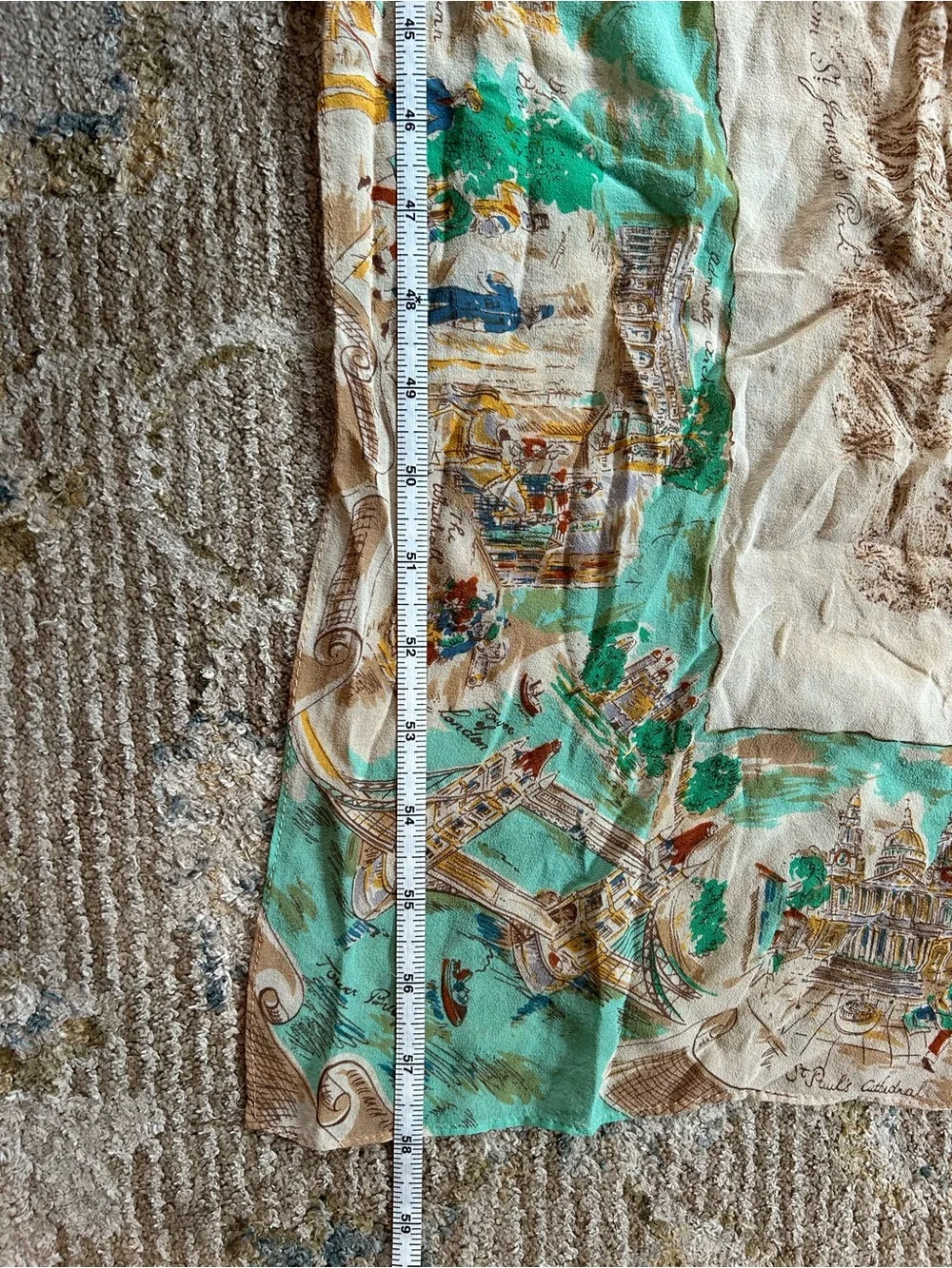 CAbi lightweight scarf